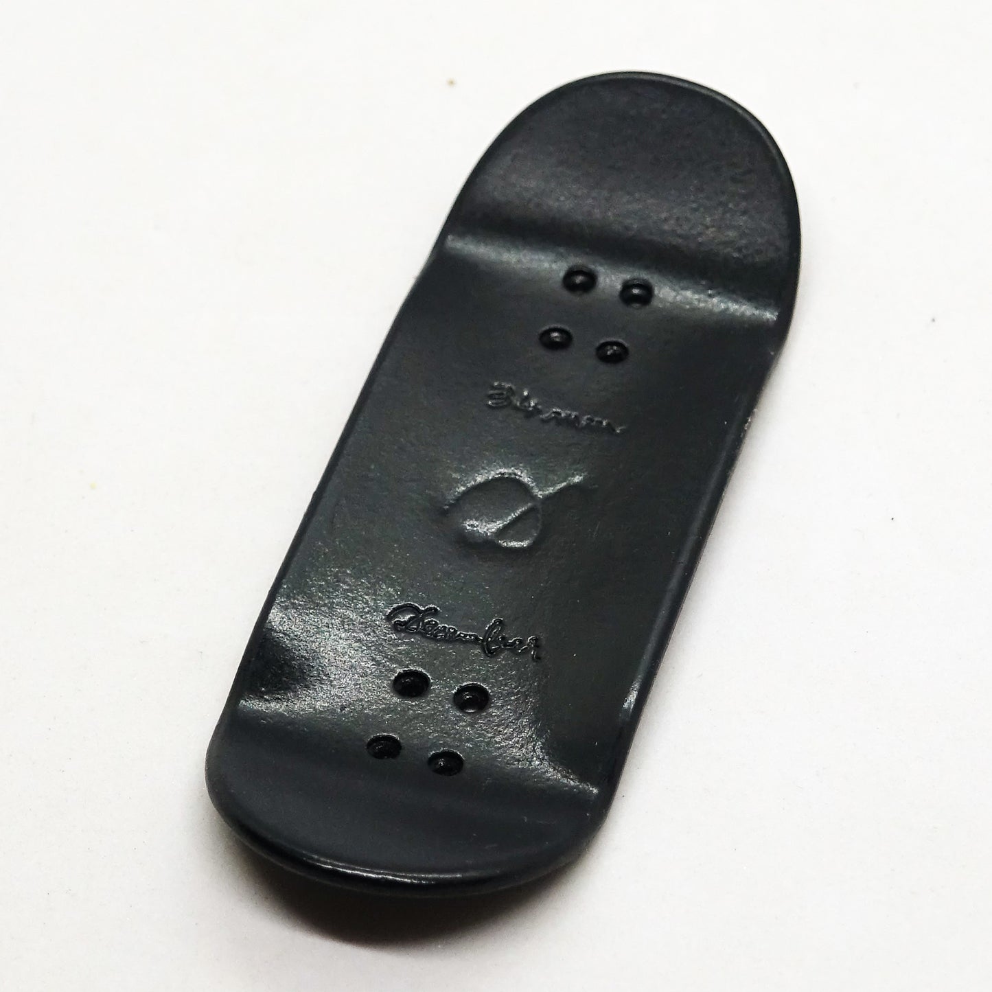 December Engraved Deck - Sol de Mayo Blackout - December Fingerboards